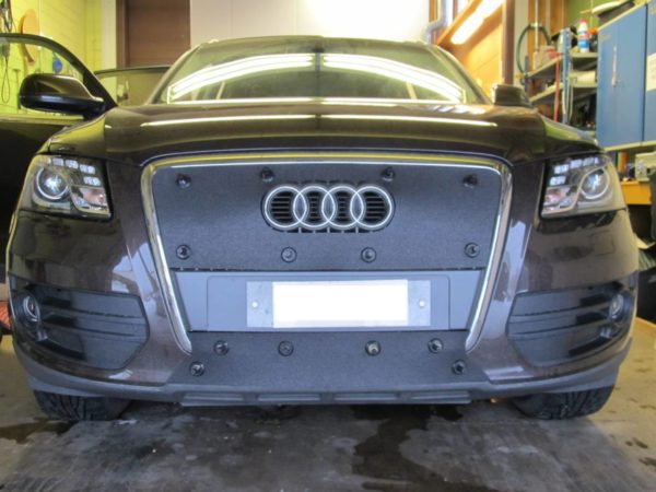 Maskisuoja Audi Q5 2009-2012